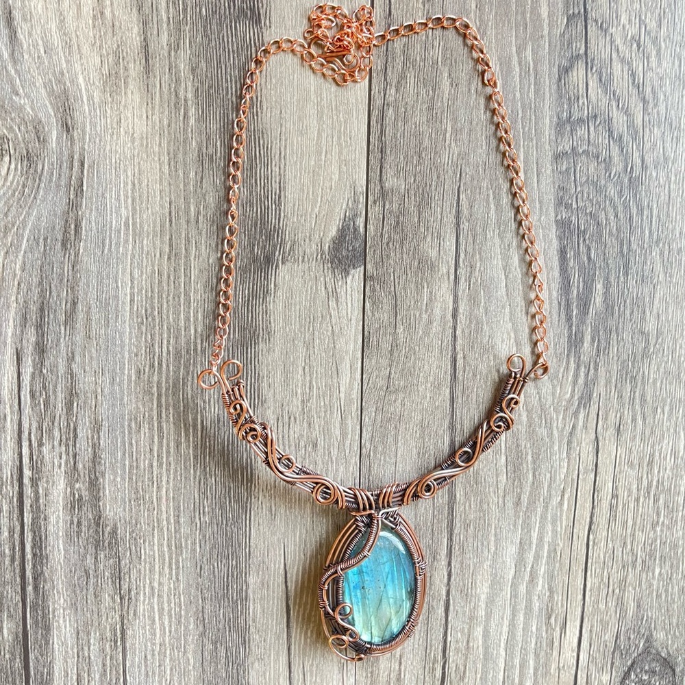 Labradorite Copper Wire Necklace - image 6